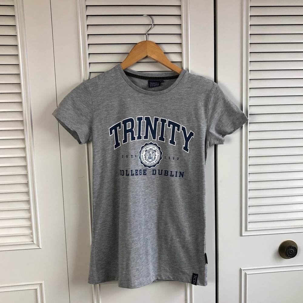 **CLOSING BUY ONE GET ONE**Trinity College Dublin Kids Tee University